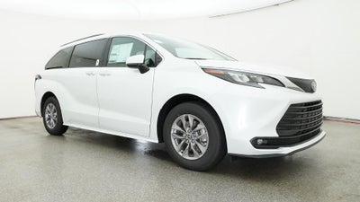 2026 Toyota Sienna XLE