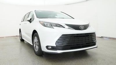 2026 Toyota Sienna XLE