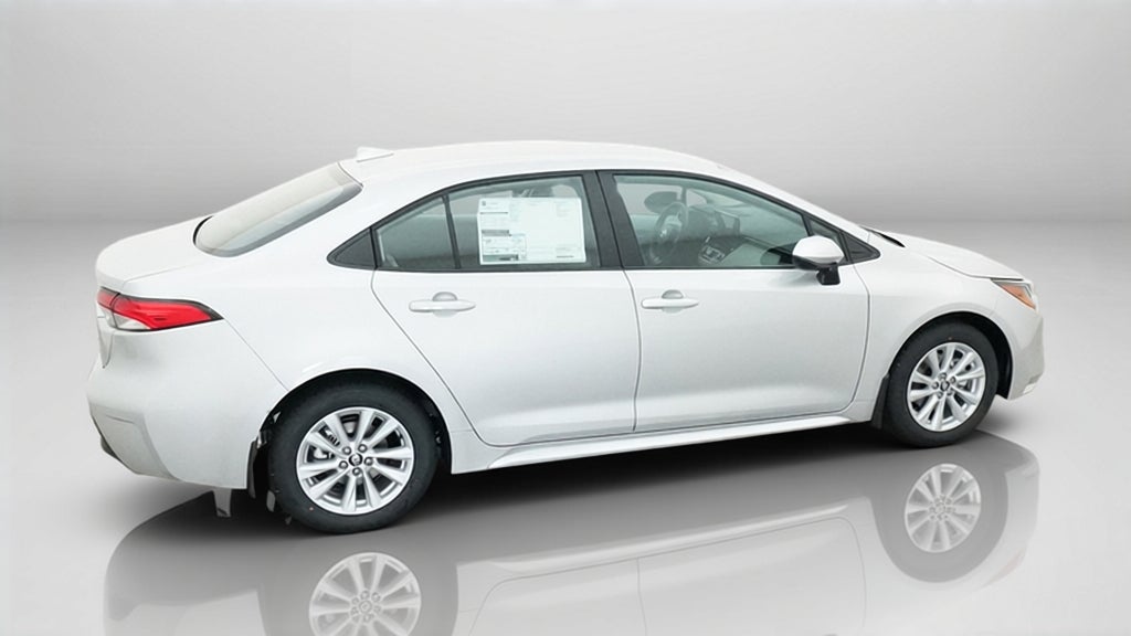 2027 Toyota Corolla LE