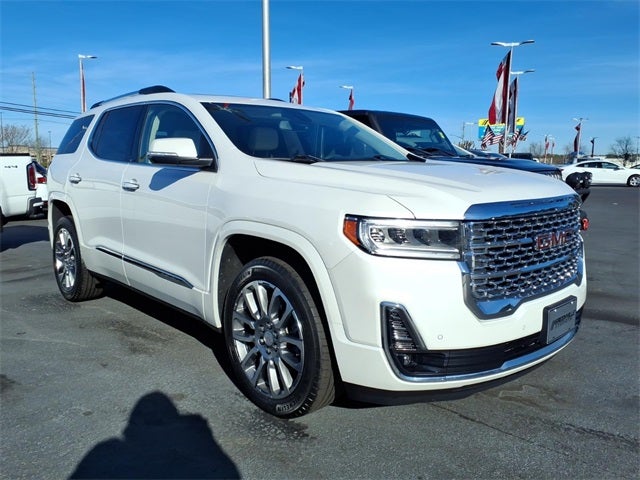 2023 GMC Acadia Denali