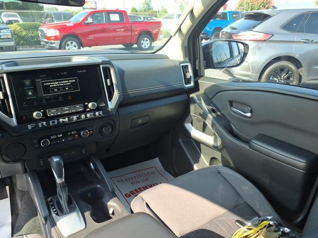 2025 Nissan Frontier SV