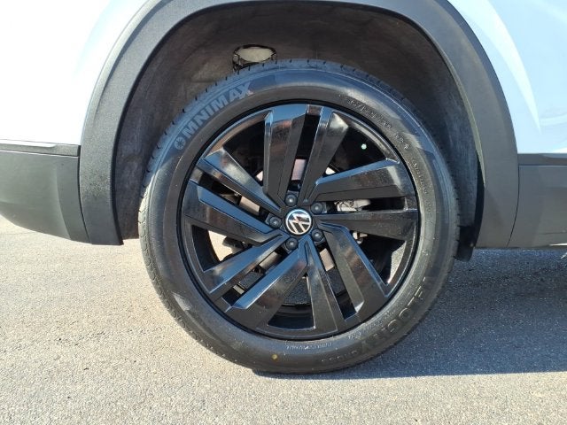 2023 Volkswagen Atlas Cross Sport 2.0T SE w/Technology