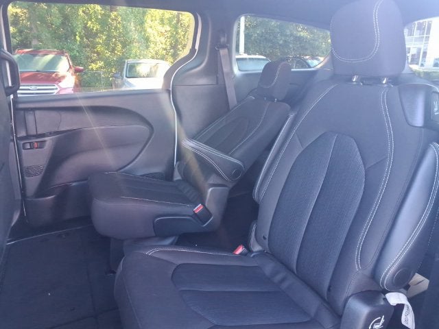 2024 Chrysler Pacifica Touring