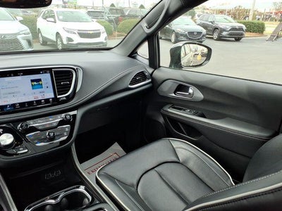 2025 Chrysler Pacifica Limited