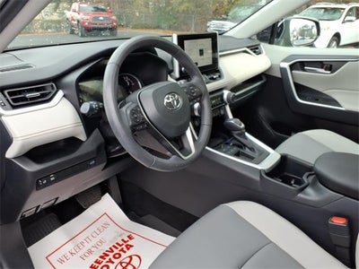 2025 Toyota RAV4 XLE Premium