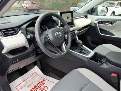 2025 Toyota RAV4 XLE Premium