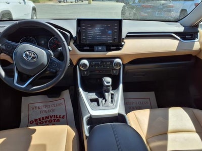 2020 Toyota RAV4 XLE Premium