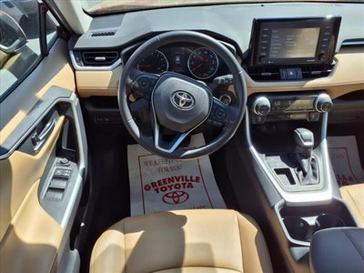 2020 Toyota RAV4 XLE Premium