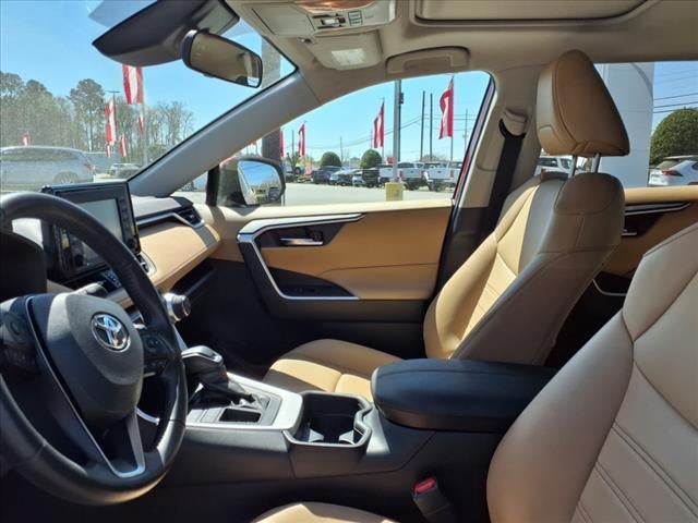 2020 Toyota RAV4 XLE Premium