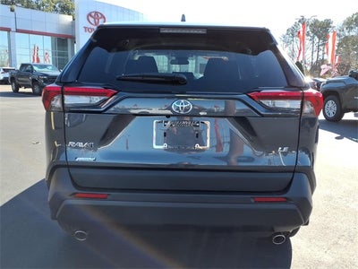 2025 Toyota RAV4 LE