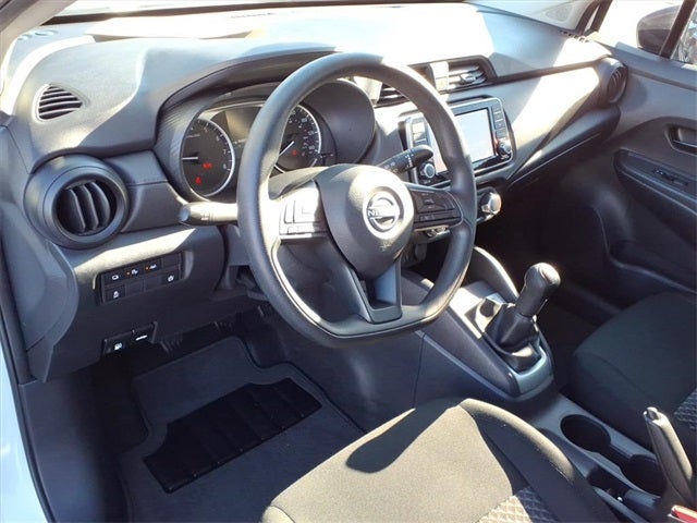 2024 Nissan Versa 1.6 S