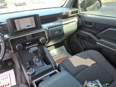 2024 Toyota Tacoma SR5