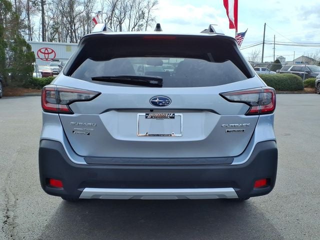 2023 Subaru Outback Touring
