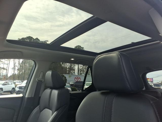 2025 Honda Pilot Base