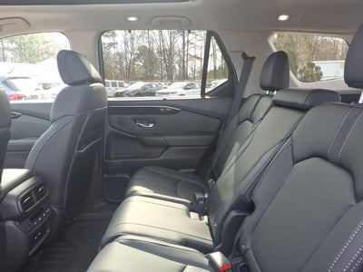 2025 Honda Pilot Base