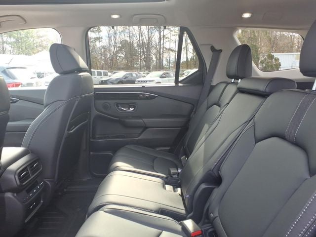 2025 Honda Pilot Base