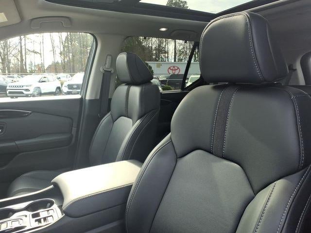 2025 Honda Pilot Base