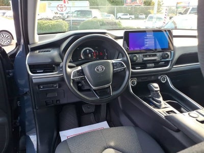 2025 Toyota Grand Highlander LE