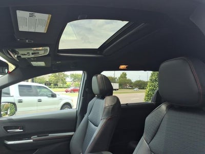 2025 Toyota Sienna XSE 7 Passenger