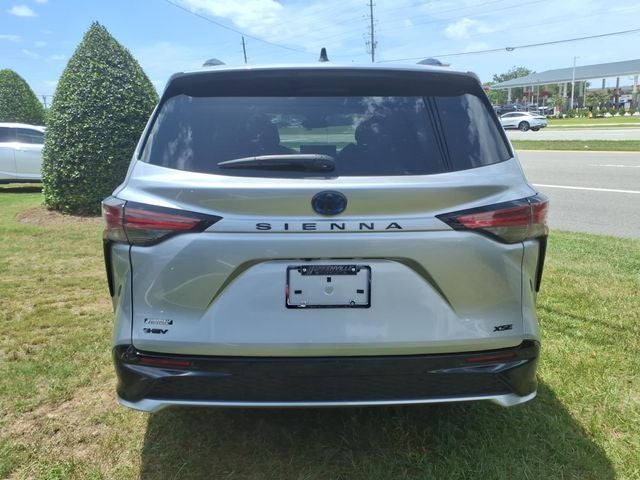 2025 Toyota Sienna XSE 7 Passenger