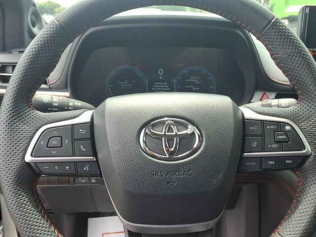 2025 Toyota Sienna XSE 7 Passenger