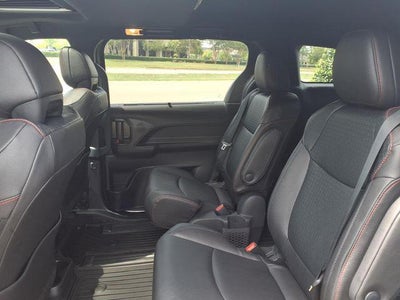 2025 Toyota Sienna XSE 7 Passenger