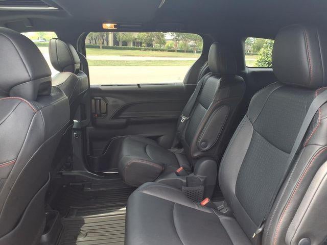 2025 Toyota Sienna XSE 7 Passenger