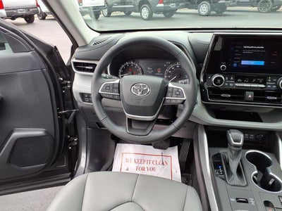 2023 Toyota Highlander XLE