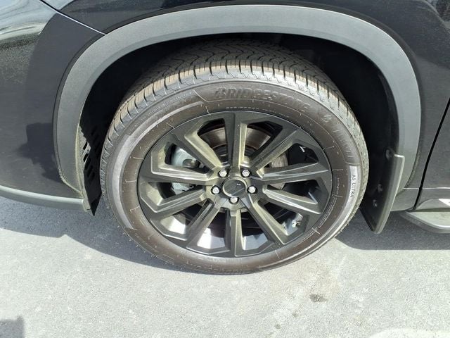 2024 Toyota Highlander 8 Passenger