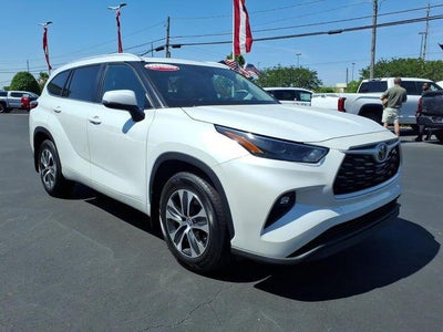 2023 Toyota Highlander XLE