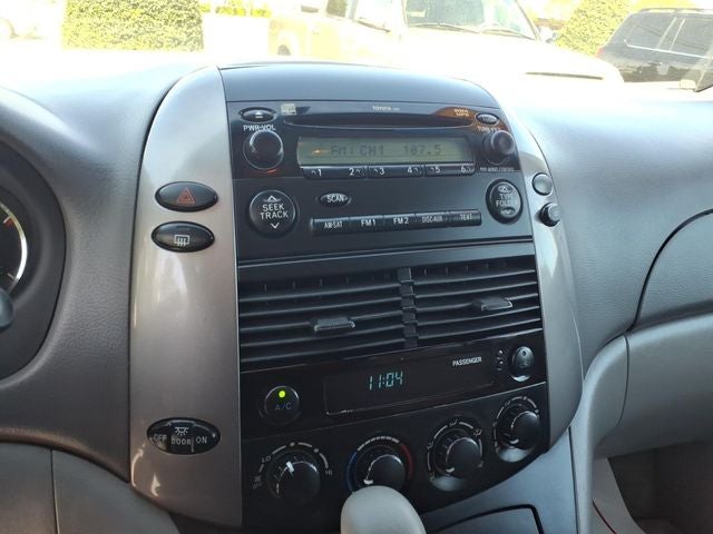 2010 Toyota Sienna LE