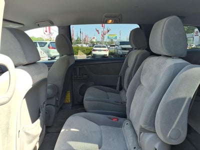 2010 Toyota Sienna LE