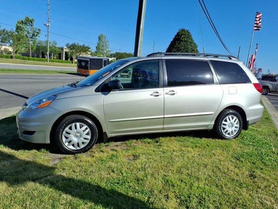2010 Toyota Sienna LE