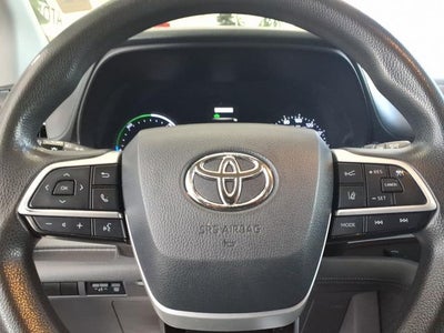 2021 Toyota Sienna LE 8 Passenger