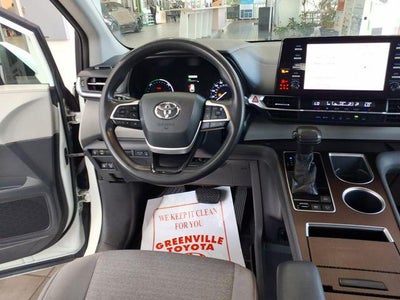 2021 Toyota Sienna LE 8 Passenger