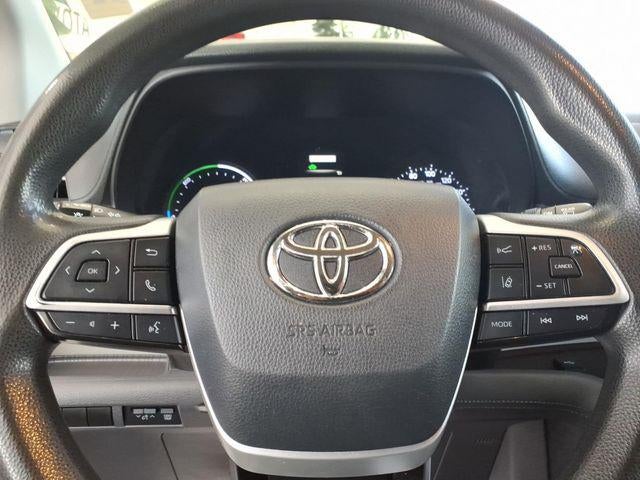 2021 Toyota Sienna LE 8 Passenger