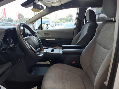 2021 Toyota Sienna LE 8 Passenger