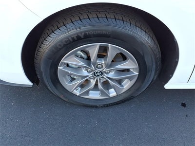 2023 Toyota Sienna LE 8 Passenger