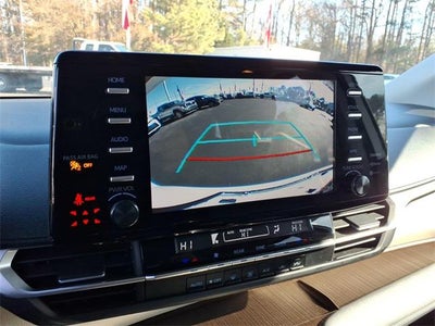 2023 Toyota Sienna LE 8 Passenger