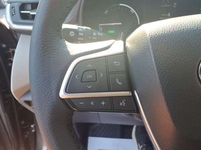 2024 Toyota Sienna XLE 8 Passenger