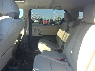 2024 Toyota Sienna XLE 8 Passenger