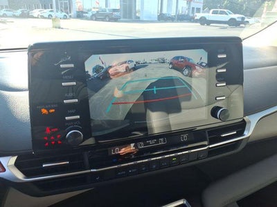 2024 Toyota Sienna XLE 8 Passenger