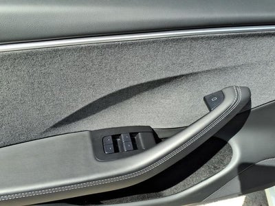 2025 Tesla Model 3 Base