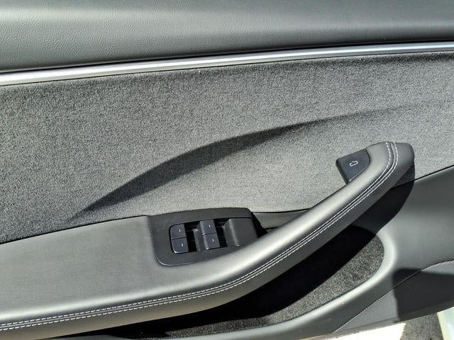 2025 Tesla Model 3 Base