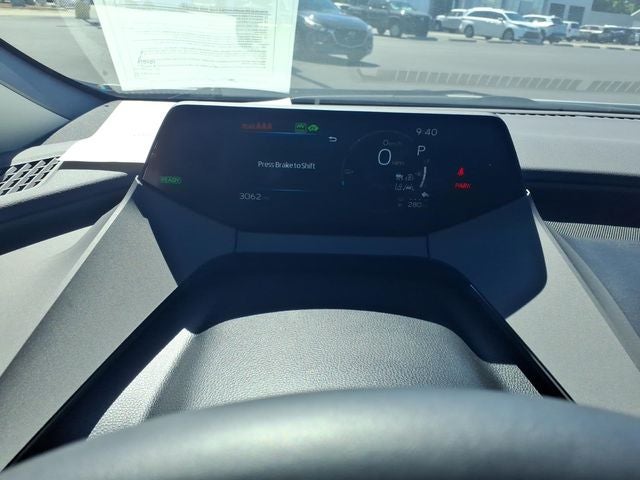 2025 Toyota Prius XSE - Photo 18
