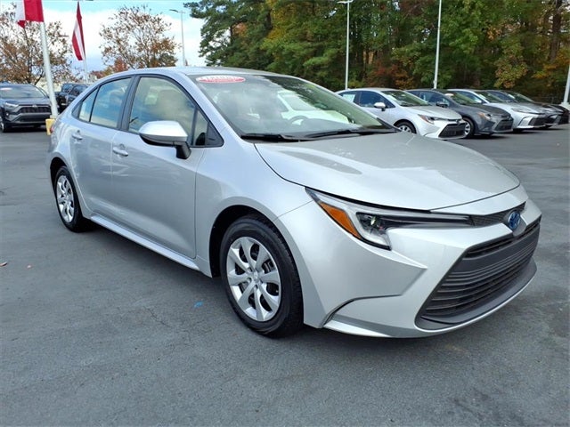 2025 Toyota Corolla Hybrid LE
