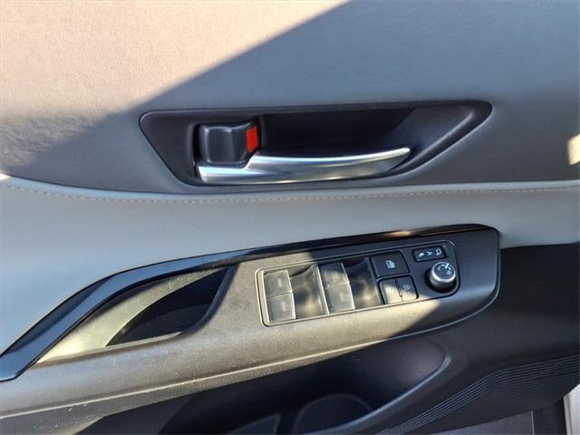 2023 Toyota Venza LE