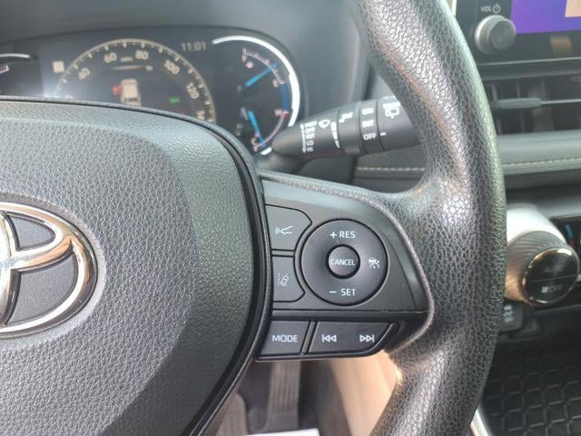 2023 Toyota RAV4 Hybrid XLE