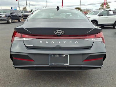 2024 Hyundai Elantra SEL