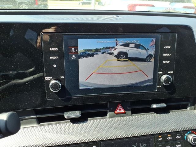 2024 Kia Sportage Hybrid LX